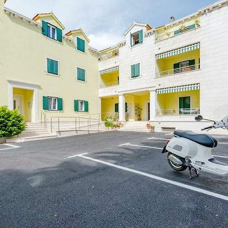 Holiday House Barbara Supetar Εξωτερικό φωτογραφία