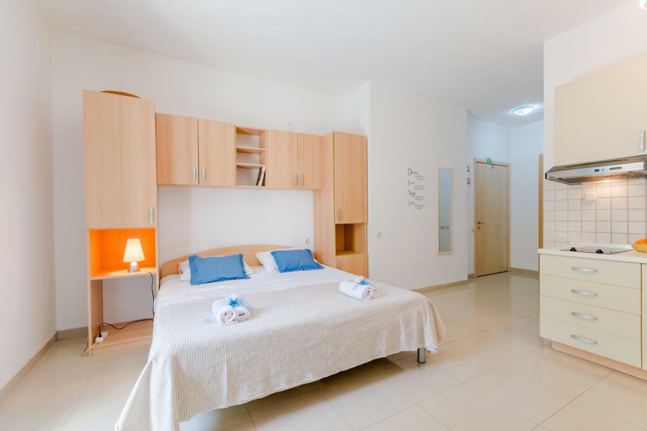 Holiday House Barbara Supetar Εξωτερικό φωτογραφία