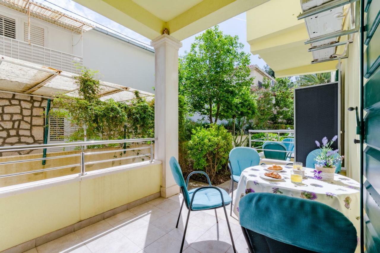Holiday House Barbara Supetar Εξωτερικό φωτογραφία