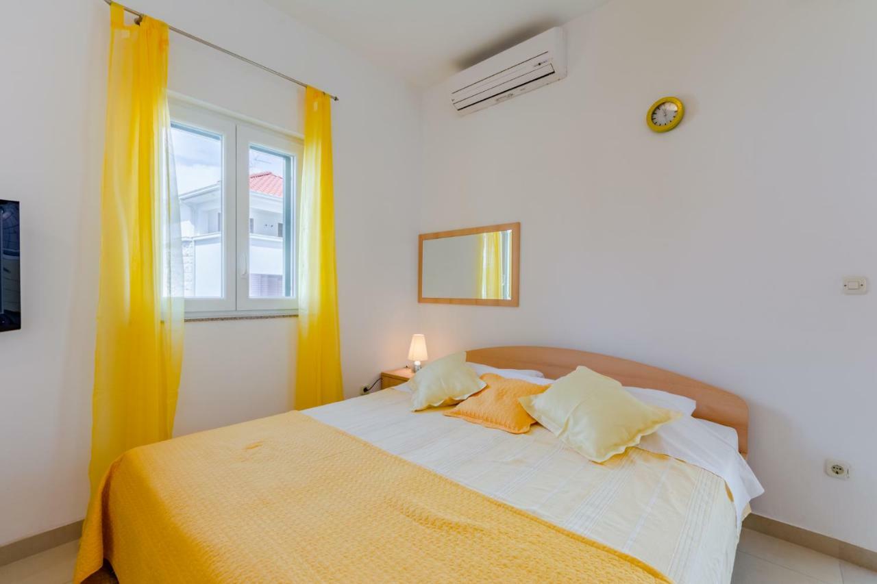 Holiday House Barbara Supetar Εξωτερικό φωτογραφία