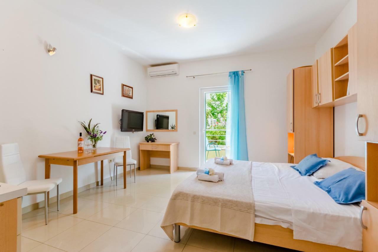 Holiday House Barbara Supetar Εξωτερικό φωτογραφία