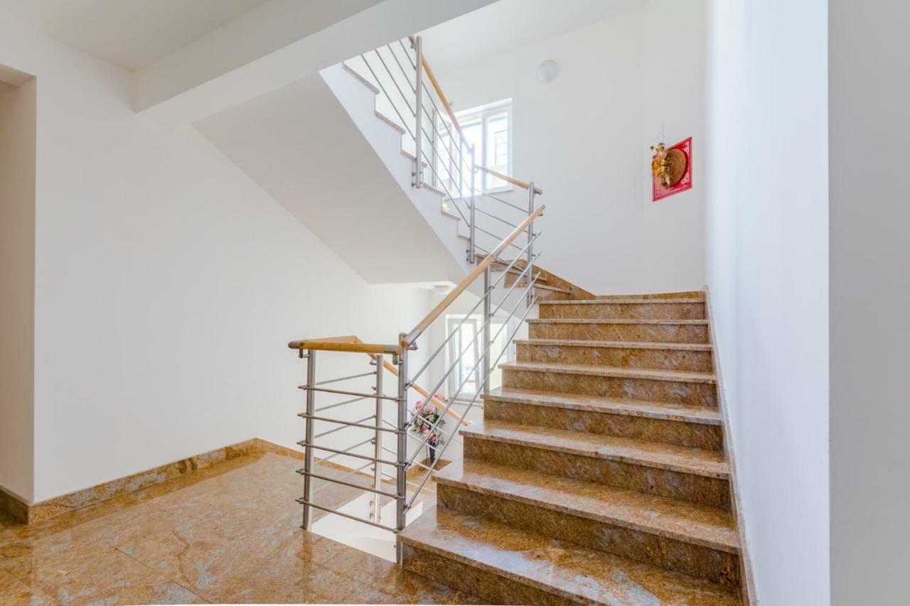 Holiday House Barbara Supetar Εξωτερικό φωτογραφία