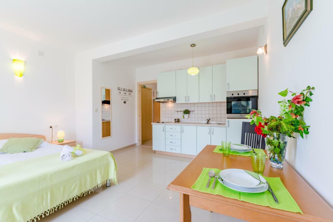 Holiday House Barbara Supetar Εξωτερικό φωτογραφία