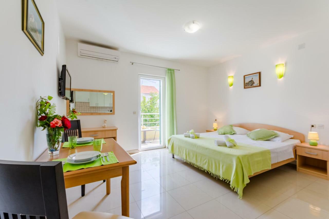 Holiday House Barbara Supetar Εξωτερικό φωτογραφία