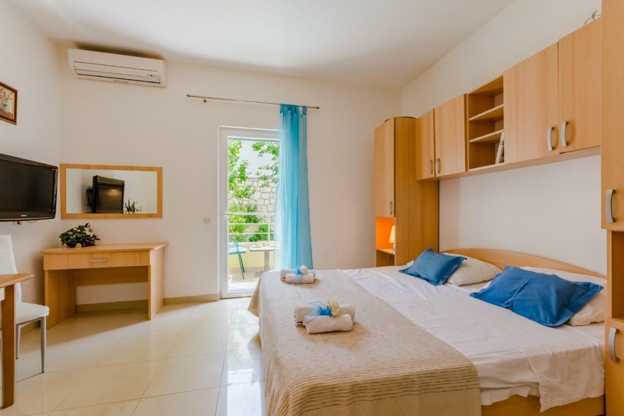 Holiday House Barbara Supetar Εξωτερικό φωτογραφία